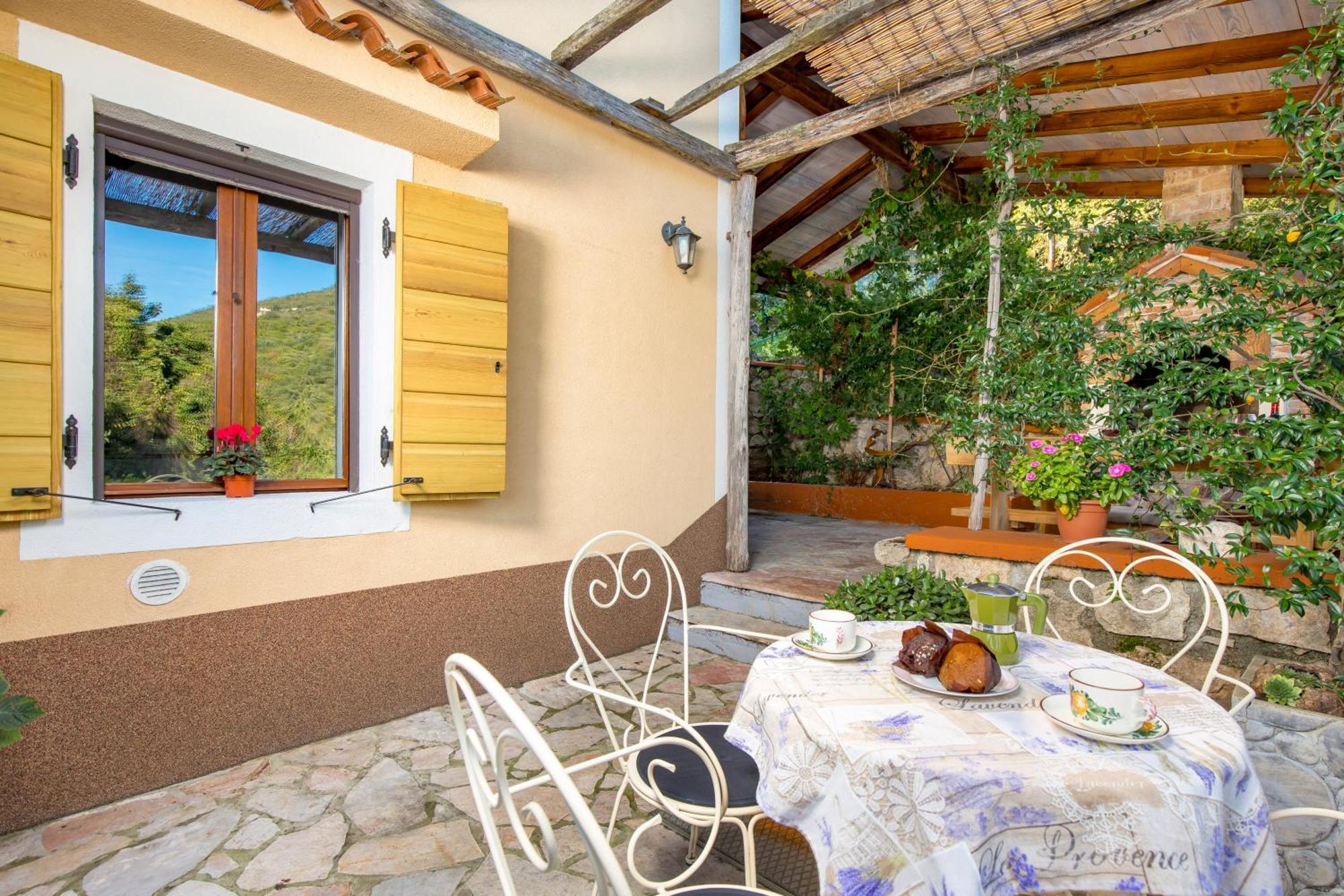 Anamaria Rustic Apartments Moscenicka Draga Exterior photo